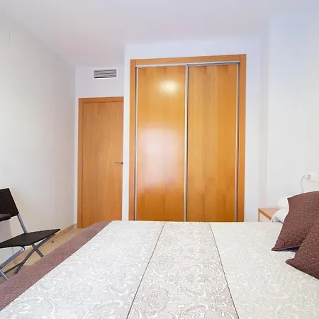 Global Properties, Acogedor Apartamento Con Terraza Y Piscina En Canet Apartment