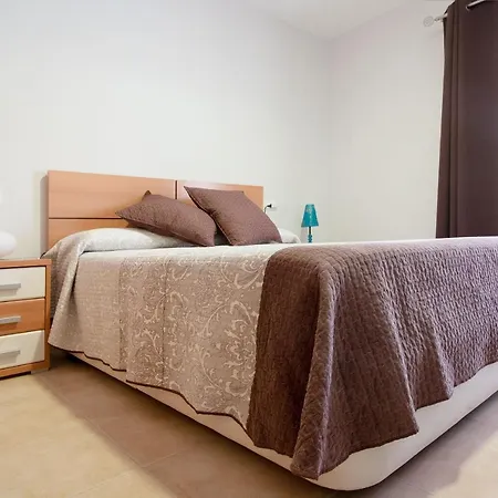 Global Properties, Acogedor Apartamento Con Terraza Y Piscina En Canet Apartment