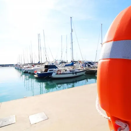 Global Properties, Acogedor Apartamento Con Terraza Y Piscina En Canet Apartment Canet d'En Berenguer